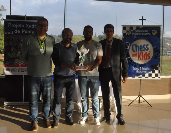 Nivaldo Arruda vence taça Ponta Porã de xadrez