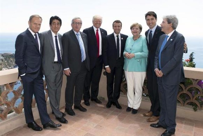 Líderes do G7 (Estados Unidos, Alemanha, Canadá, França, Itália, Japão e Reino Unido) em Taormina, ItáliaTiberio Barchielli/ EPA/EFE