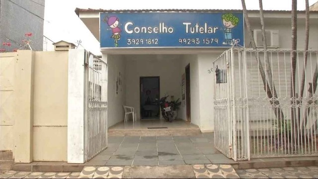 Preso por estuprar a filha de 14 anos no dia do aniversário cometia crime há 3 anos Preso por estuprar a filha de 14 anos no dia do aniversário cometia crime há 3 anos