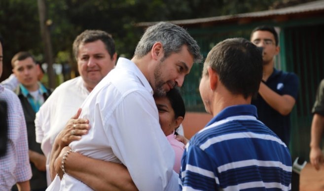 Paraguai: Mario Abdo Benítez visitó a familiares de secuestrados en Concepción